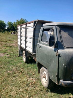 moshina UAZ bartavoy 3310