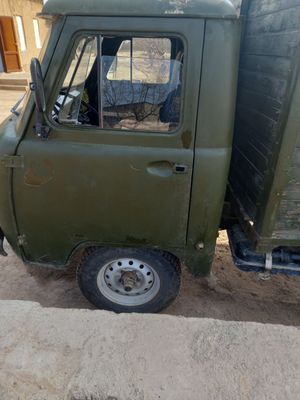 Uaz 3303 sotiladi holati yaxshi