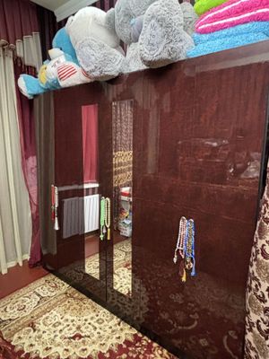 Spalni gornitur dubaiski sotiladi