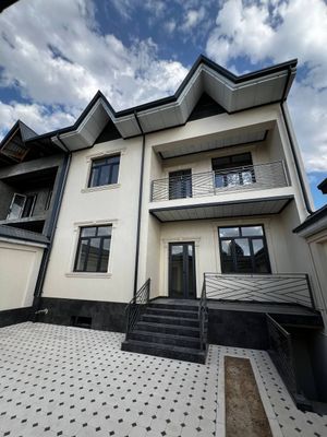 Продаётся Евро Коттедж 2.7-соток 3-этаж