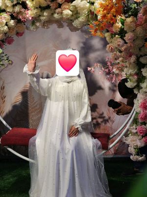 Hijobli qizlar uchun nafis kelin ko'ylak