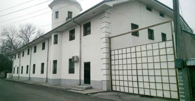 Юккоричирчикский р-он база 1800 м² 15-сот идеально под пищевое произв