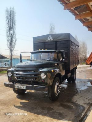 Зил 130 сотилади