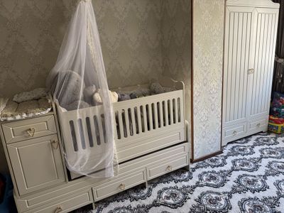 Детская кровать ва шкаф