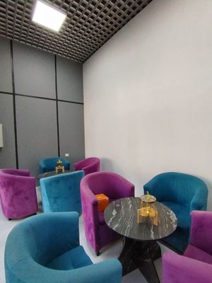 Yumshoq mebel sotiladi
