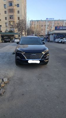 Продаётся Hyundai TUCSON 2021 года выпуска.