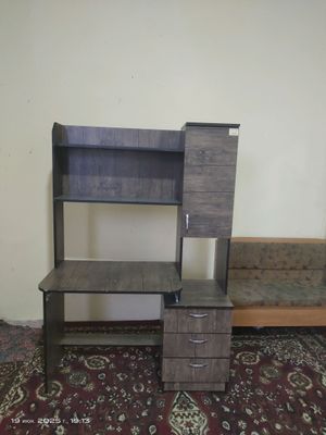 kompyuter stoli