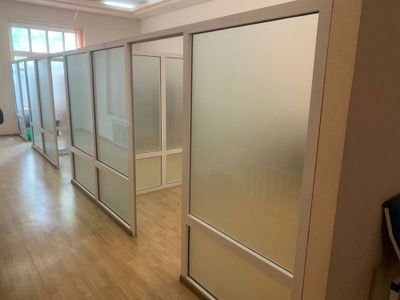 Продаются Б/У Алюминовые витражы со стеклом. 1 кв.м по 500 т.сум