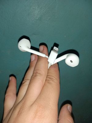iPhone quloqchini