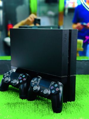 Продаётся playstation 4 fat