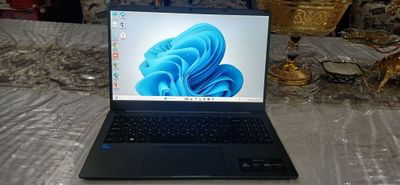 Noutbuk Acer aspire lite