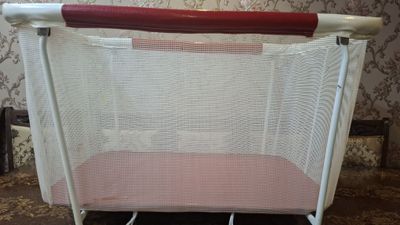 Продаётся складной манеж детский