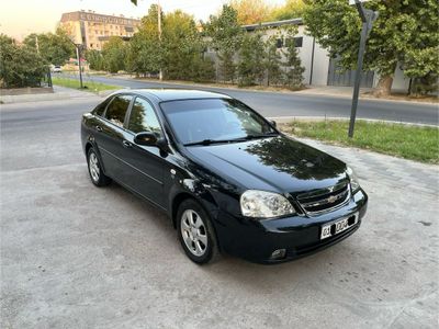 Lacetti 1.8 qora chevrolet