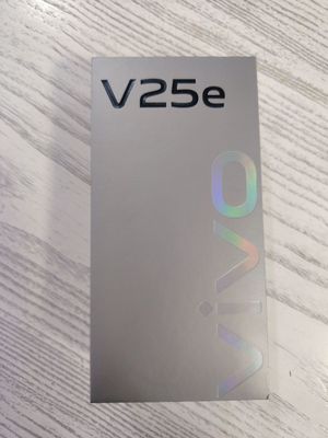 Продам телефон VIVO V25e