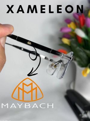 MAYBACh Kozoynak 3 tasi 1 da kompyuter va telefon quyoshda qorayadi
