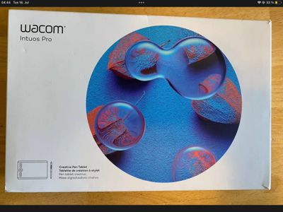 Wacom intuos pro small, в очень хорошем состоянии