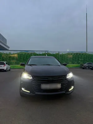 Chevrolet Onix Premier 2