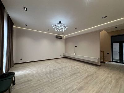 Срочно продается коттедж в Alfraganus, ор-р: Узбум, 165 м²