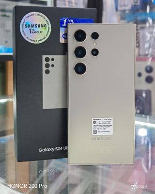 Samsung S24 Ultra 256gb серый титан официалка годовой