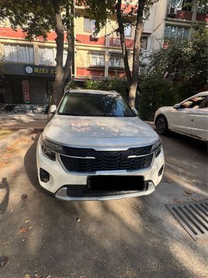 Kia seltos 2023 год
