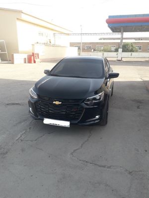 Оникс сотилади срочна