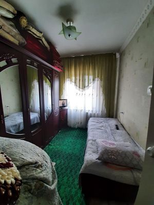 Квартира в Ташкенском доме возле вещегово базара 4 комнатная