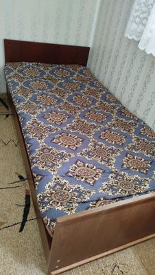 Кровать односпальная