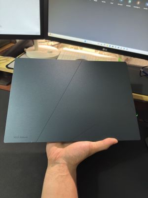 ASUS Zenbook 14 OLED UX3402 - i5-1240P