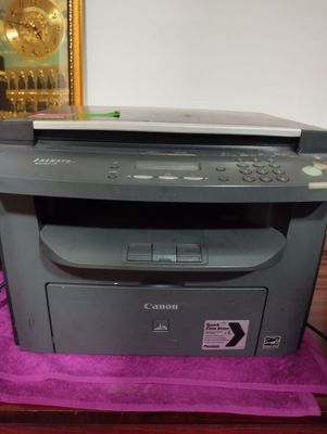 Printer Canon 3/1 MF4018 modeli