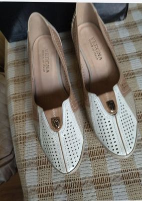 Продам туфли женские