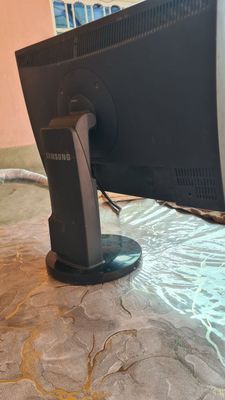 Samsung campyuter manitori