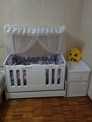 Детская кровать + тумбочка