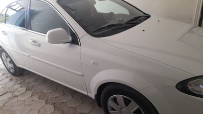 Tez va arzon lasetti jentra sotiladi