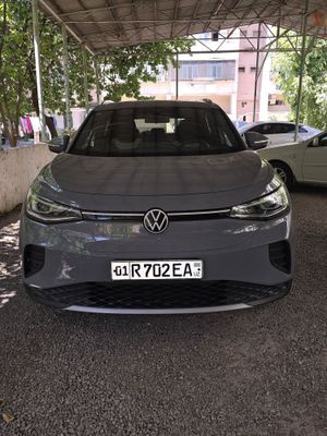 Volkswagen id 4 CROZZ Full Позиция 2022 году Брали с салона