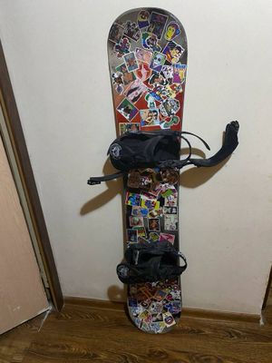 Продается сноуборд с креплениями