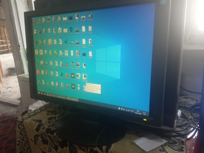 Монитор сотилади PHILIPS