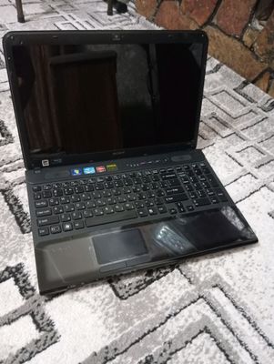SONY  noutbuk