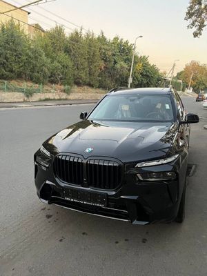 Продам BMW X7 2024. Dark Shadow Edition