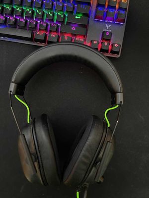 Игровые наушники Razer BlackShark V2 (отличное состояние)