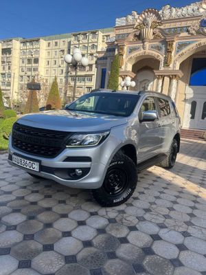 Traiblazer sotiladi srochna
