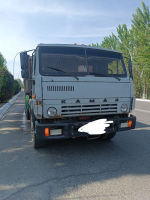 Kamaz selhoz 1995 yil 8000$ beraman