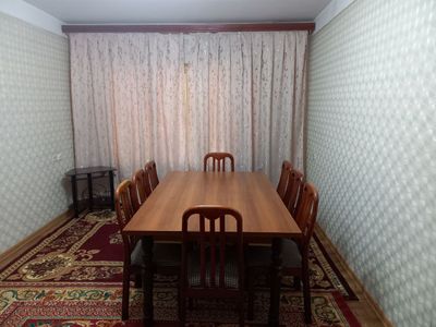 Метро Шахристанская 2 х комнатная с обстановкой,