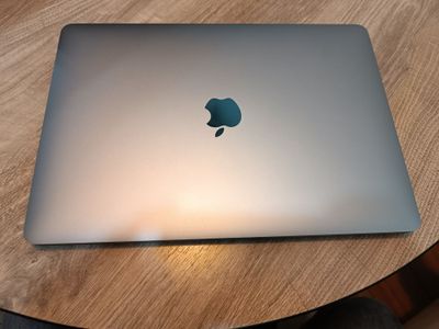 MacBook Pro m1 8/512