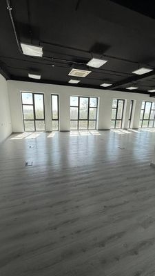 Продается офис Улица Махтумкули 1061м2