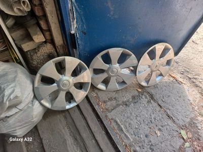 Колпаки продаю для автомобилей