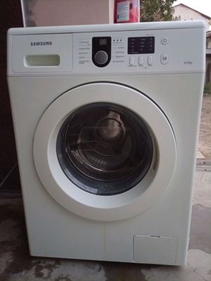 kirmoshina Samsung 6 kg sotiladi ishlashi chotkiy