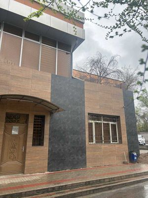 С арендатором 2-этажный+ подвал, 600 кв.м, не жилой