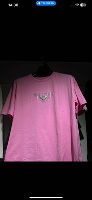 Продаются футболки женские