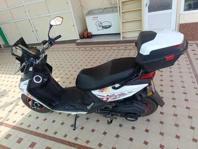 Motosikl benzinda