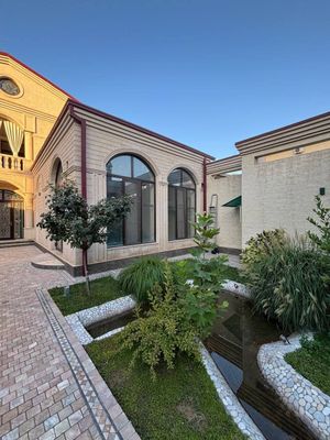 Ракатбоши 3-уровневый Евродом Участок: 7,42 сотки Площадь: 864 м²